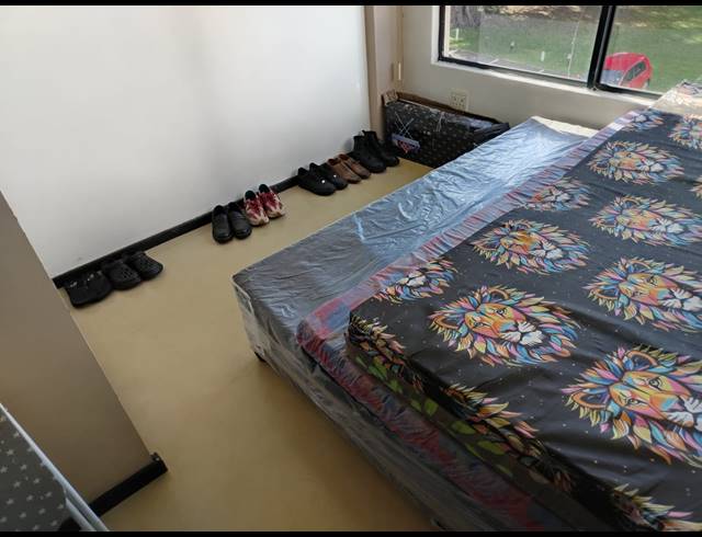 2 BEDROOM FLAT FOR SALE IN ESSENWOOD